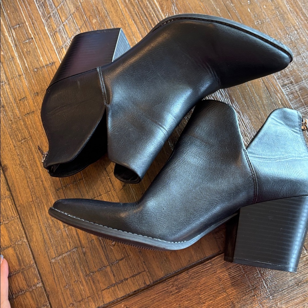 Sun & Stone Black Elizaa Bootie - 9